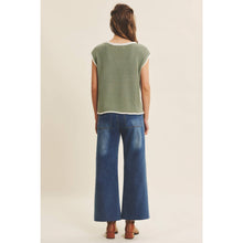 Load image into Gallery viewer, Wide Leg Pintuck Jeans