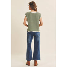 Load image into Gallery viewer, Wide Leg Pintuck Jeans
