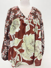 Load image into Gallery viewer, The Beatrice Floral Top