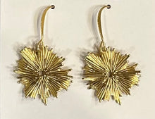 Load image into Gallery viewer, Gold Celestial Glow Earrings