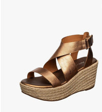 Load image into Gallery viewer, Antelope Hadley Bronze Wedges