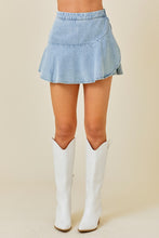 Load image into Gallery viewer, Light Wash Denim Skort