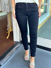 Load image into Gallery viewer, Judy Blue Black Midrise Jeans